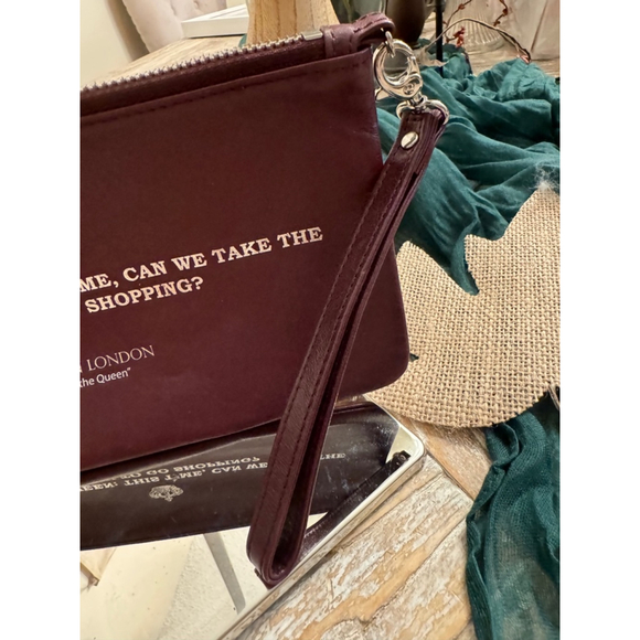 My Flat in London wristlet - Picture 4 of 9